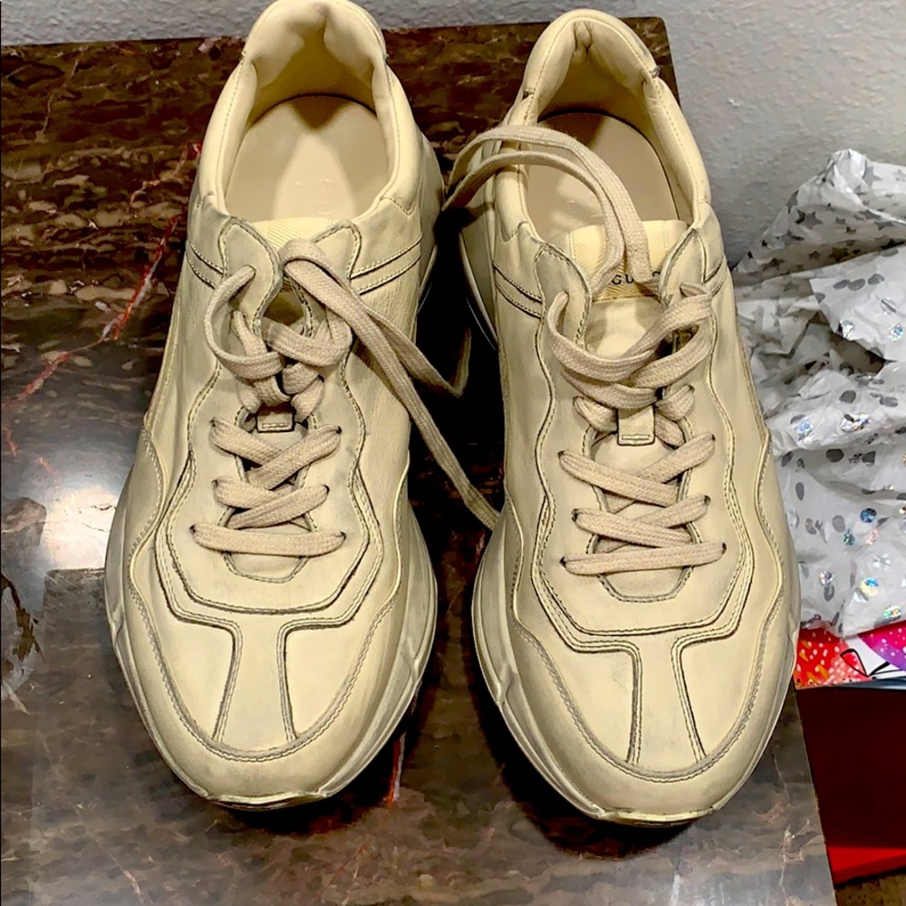 Gucci rhyton leather sneaker